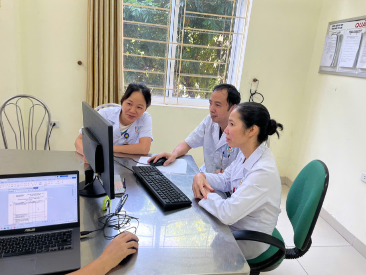 DỊU DÀNG THÔI CHƯA ĐỦ - BẢN LĨNH NGƯỜI PHỤ NỮ NGÀNH Y